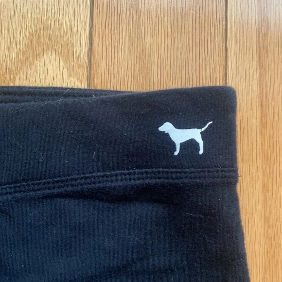 Victoria’s Secret PINK nation black xs leggings and socks - Picture 4 of 7